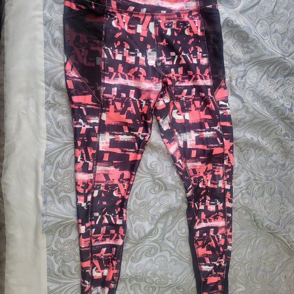 Puma size small leggings - Picture 2 of 3
